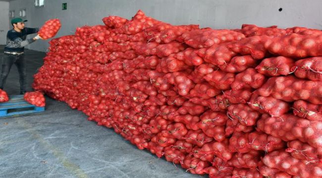 İBB' den patates ve soğan yardımı 