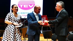İzmir, TEV'in Umut Konseri'ne ev sahipliği yaptı