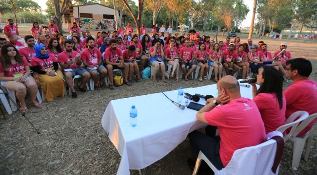 Öğrenciler ve başkanlar İzmir’i konuştu