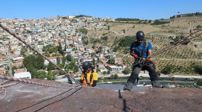 Dev Heykel profesyonel dağcılar tarafından temizlendi