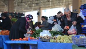 Gaziemir’de esnaf memnun, vatandaş mutlu