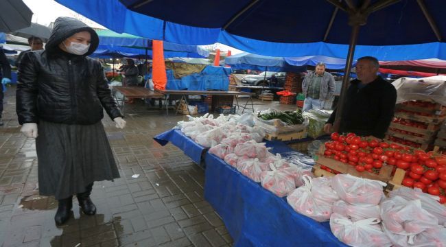 Efes Selçuk Halk Pazarında Sıkı Önlemler