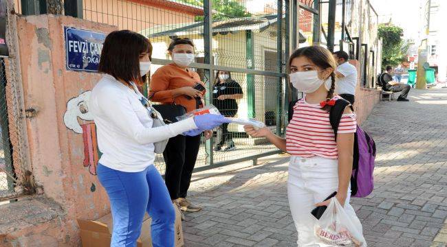 Öğrencilerin Maskeleri Balçova Belediyesinden