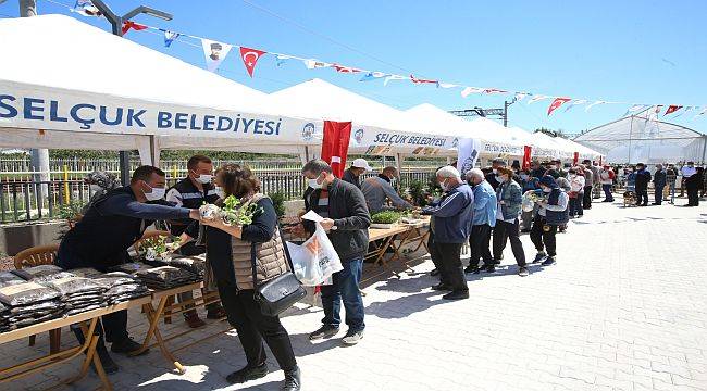 Efes Selçuk’ta Yeşil Atıklar Doğal Gübreye Dönüşüyor