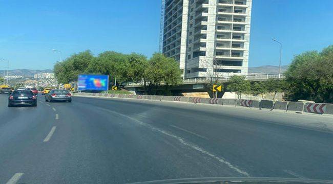 İzmir'de Reklam Panoları Görüntü Kirliliği Yarattı!