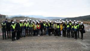 Mühendislik öğrencileri Karabağlar'daki örnek projeyi inceledi