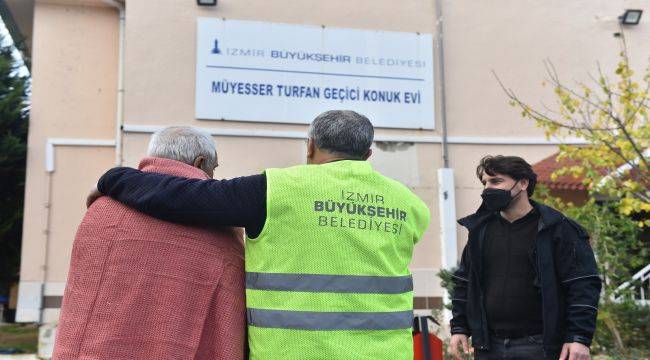 Başkan Soyer'den evsiz yurttaşlar için çağrı