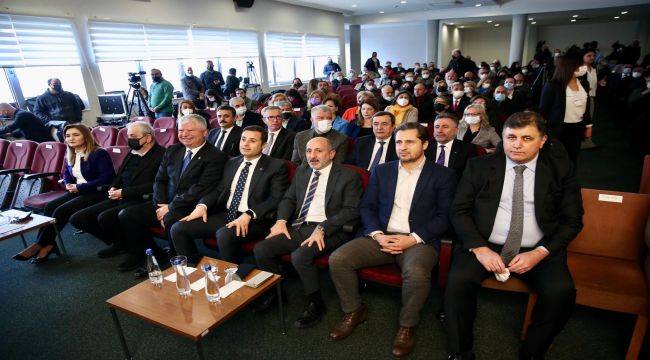 Karşıyaka’da belediye başkanları deneyimlerini aktardı