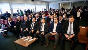 Karşıyaka’da belediye başkanları deneyimlerini aktardı