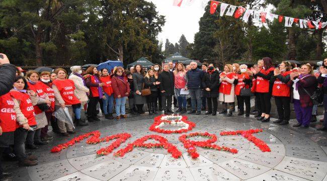 Bornovalı kadınlar 8 Mart’ta alanlara çıktı