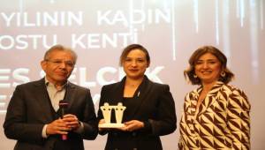 Efes Selçuk'a ''Kadın Dostu Kent'' ödülü