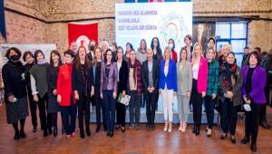 ''İzmir Toplumsal Cinsiyet Eşitliği Zirvesine Doğru'' çalıştayı