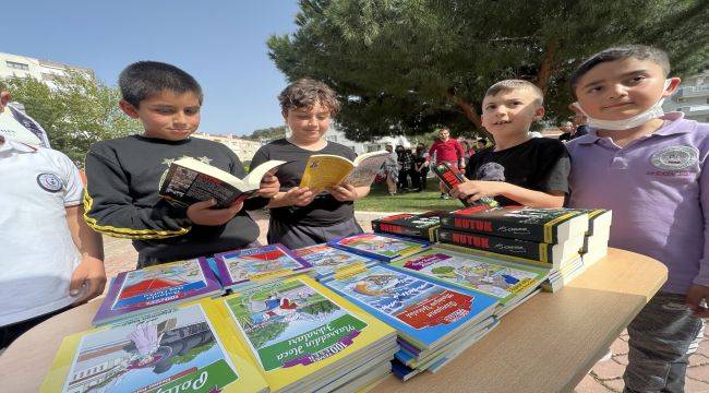 23 Nisan coşkusu Narlıdere'yi sardı