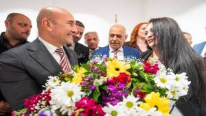 Anadolu Birliği Derneği yöneticilerinden Başkan Soyer'e ziyaret