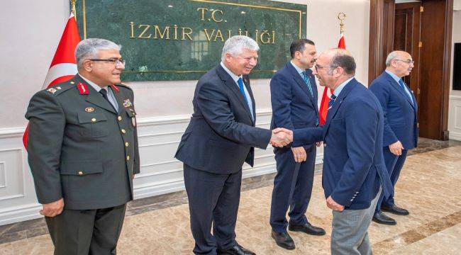 İzmir Valiliği'nde bayramlaşma töreni