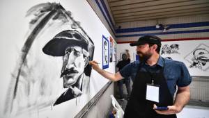 Karikatüristlerden İzmir'e hatıra
