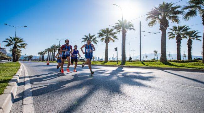 Maraton İzmir, farkındalık yaratmaya koşuyor