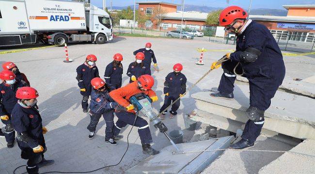 Ödemiş Arama Kurtarma eğitimlere başladı