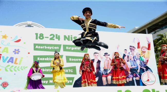 Uluslararası Karşıyaka Çocuk Festivali'ne muhteşem final