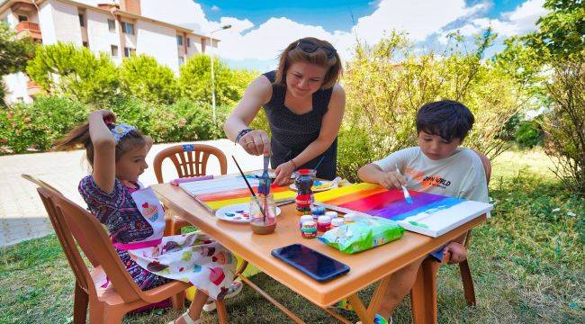 Gaziemir’de hayaller tuvale dökülüyor