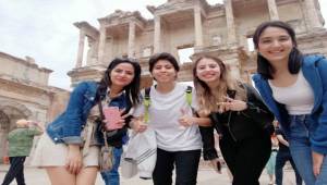 “Gençler İzmir'i Geziyor” projesine yoğun ilgi