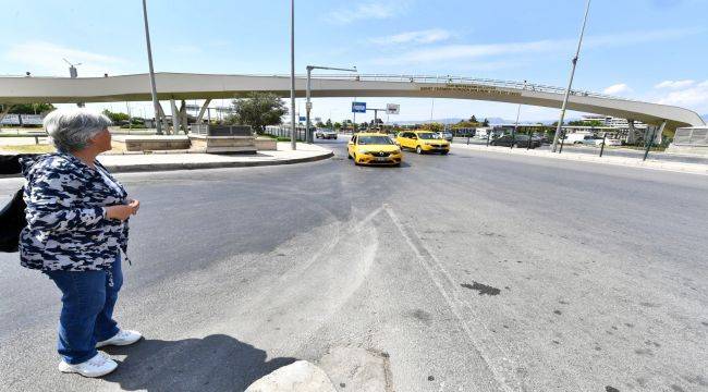 Konak’taki üst geçide Şehit Teğmen Dolunay’ın ismi verildi