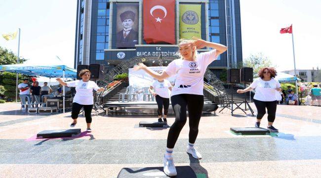 Semt Evleri kursiyerlerinden yıl sonu sergisi