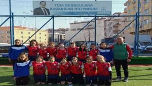 Konak Kız Futbol Takımı fırtına gibi 