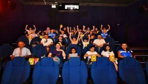Şehit ve gazi çocuklarını sinemada