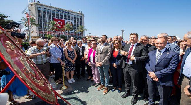 Başkan Soyer, CHP’nin kuruluş kutlamasına katıldı 