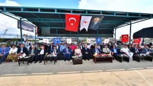 İzmir Büyükşehir Belediyesi balıkçılara desteğini sürdürecek
