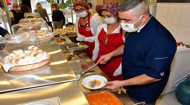 Emeğin sofrası Barış Lokantası'nda kuruluyor 