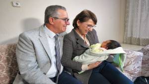  Gaziemir’de annelere ve bebeklerine özel hizmet