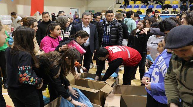 Asrın felaketinde Bergama'dan tam destek