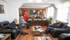 Başkan Soyer’den Cevdetiye ve Yarbaşı belediyelerine ziyaret