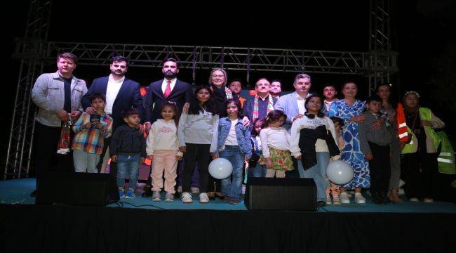 Karşıyaka’da, AK Parti Gençlik Kolları’ndan coşku dolu ’23 Nisan Şenliği’