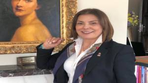 Milletvekili adayı Zeliha Gürel: İzmir’e hizmet etmek benim için onurların en büyüğü