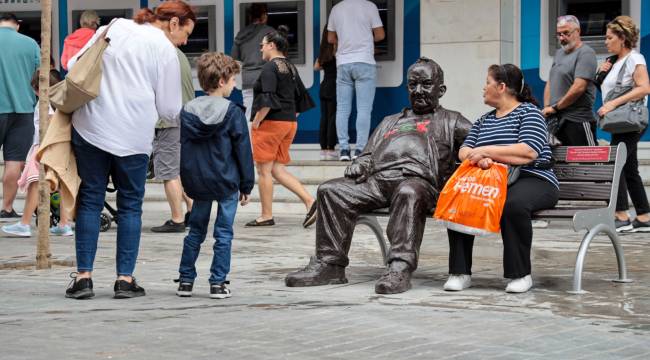 Bir Baba Hindi geri döndü