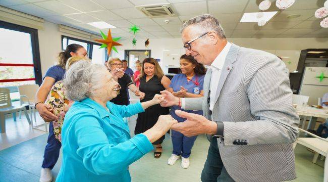 Bu merkez Alzheimer demans hastalarını hayata bağlıyor