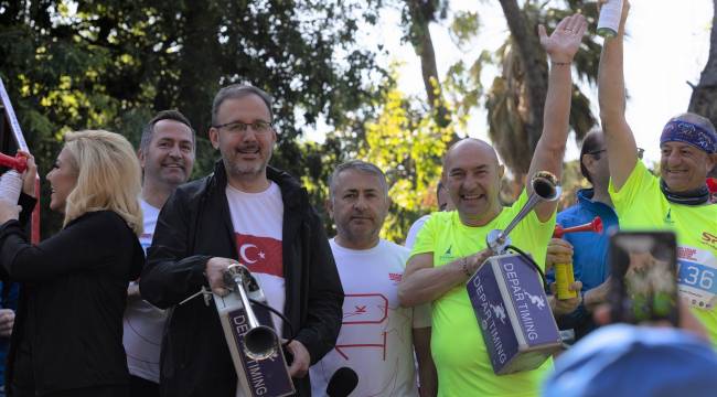 İZSU, Maraton İzmir’de küresel su sorununa dikkat çekti