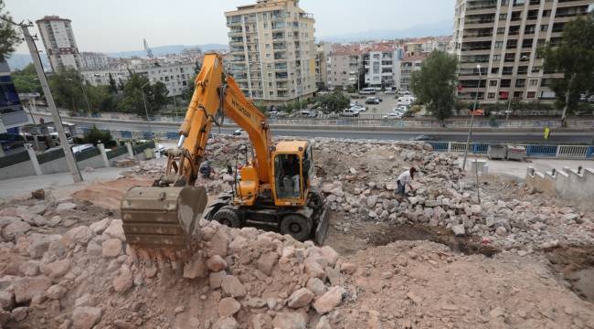 Bayraklı’ya yeni bir park daha