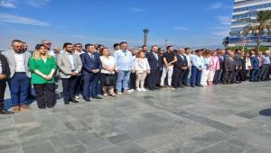 CHP yeni il yönetimi Atatürk Anıtı’na çelenk koydu