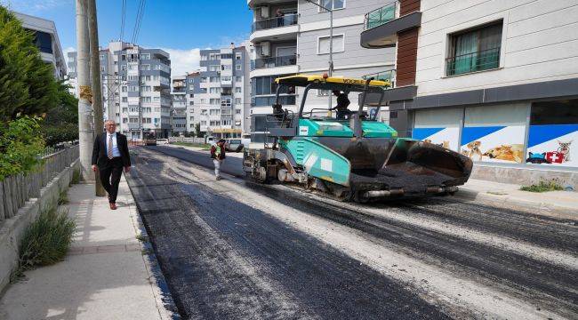 Gaziemir’in yollarına 24 bin 289 ton asfalt serildi