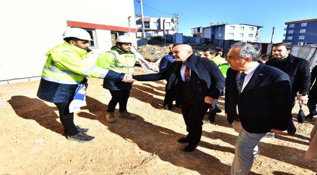 Soyer, Uzundere Kentsel Dönüşüm Alanı’nı inceledi