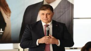 Başkan Tugay'dan AKP'nin Körfez tüp geçişi projesine eleştiri
