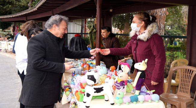 Bornova’da “Hediyelik Eşya Günleri”