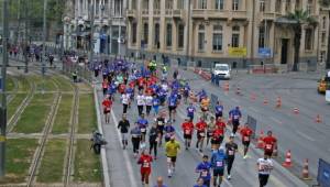 “Maratonİzmir” için geri sayım başladı