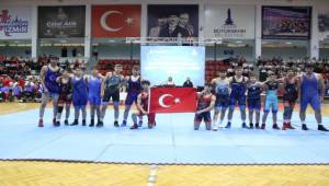 Celal Atik Spor Salonu’nda Gençlik Buluşması