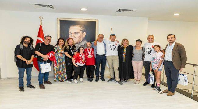 Sizlerin başarıları bizler için gurur