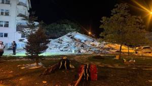İzmir İtfaiyesi Balıkesir’de görev başında